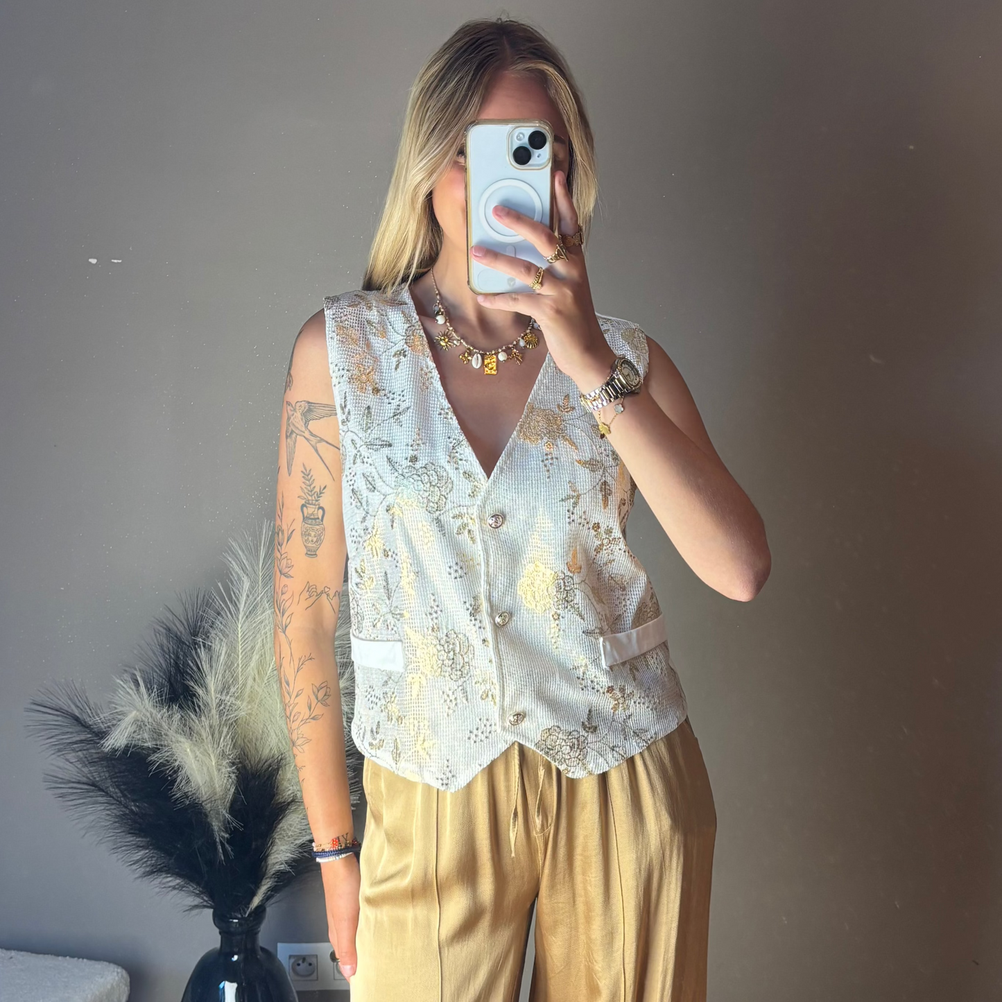 Top Louisa