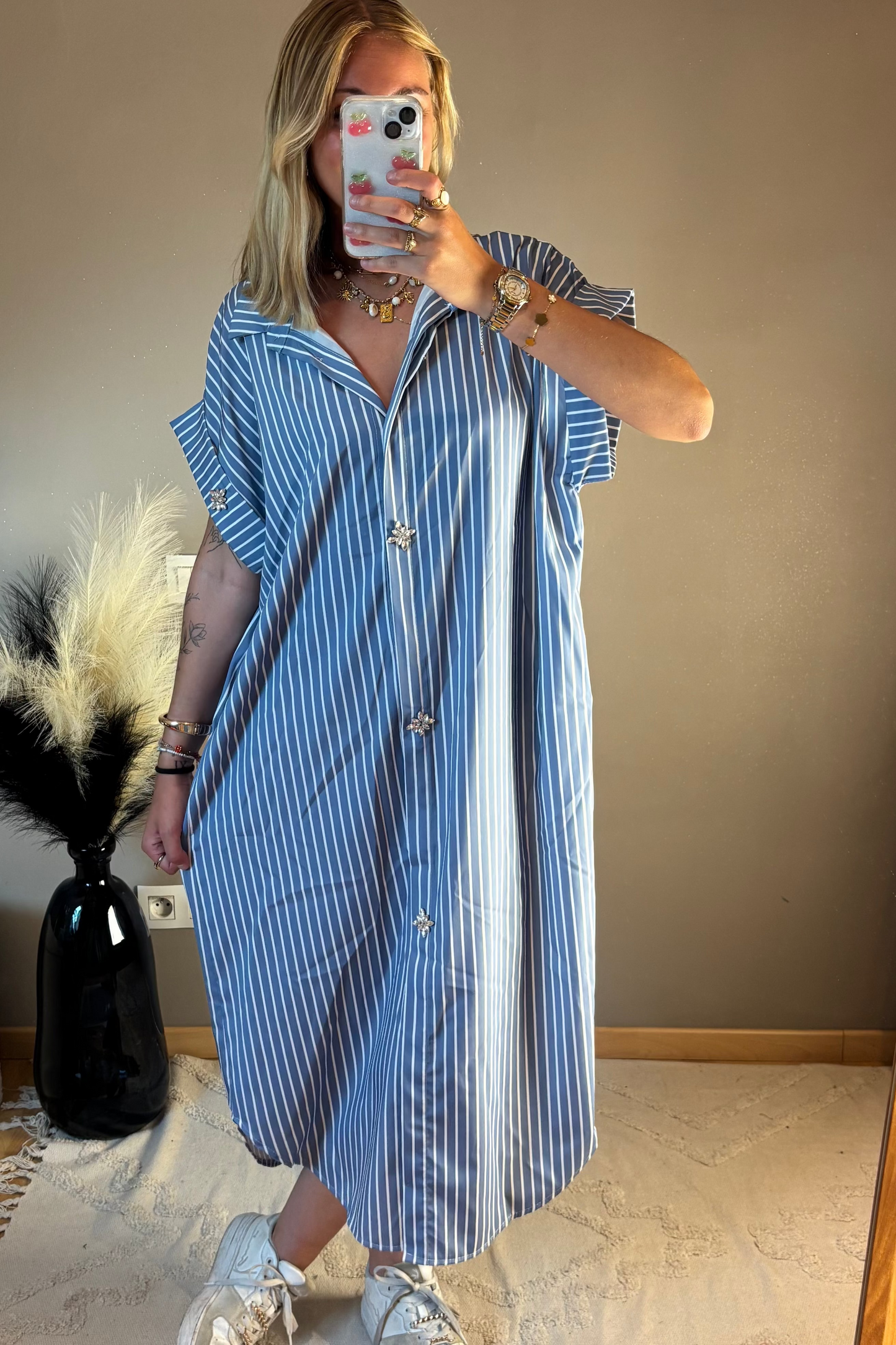 Robe Stacy